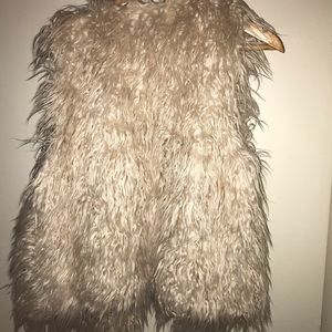 Shaggy chic vest
